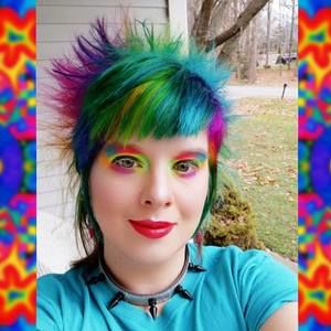 Meet your Posher, Megsy